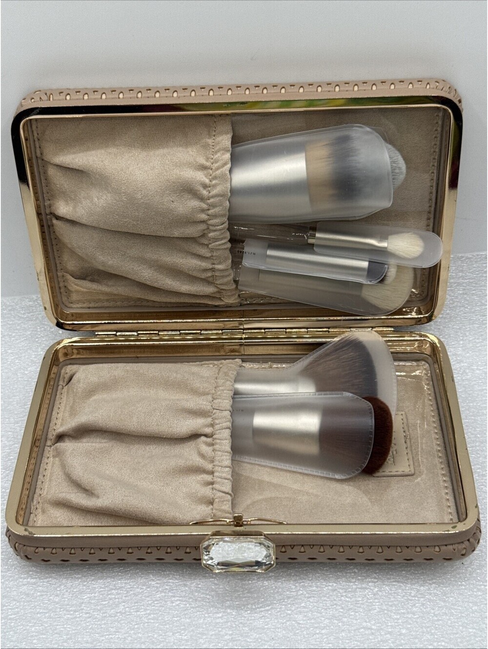 Trish Mcevoy Women's The Power Of 6 Brushes Collection Beige Case Kiss Lock